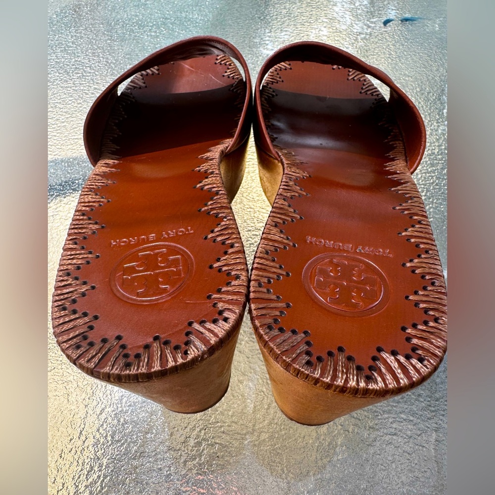 Tory Burch Leather Whipstich Trim Wooden Slides - Picture 3 of 9